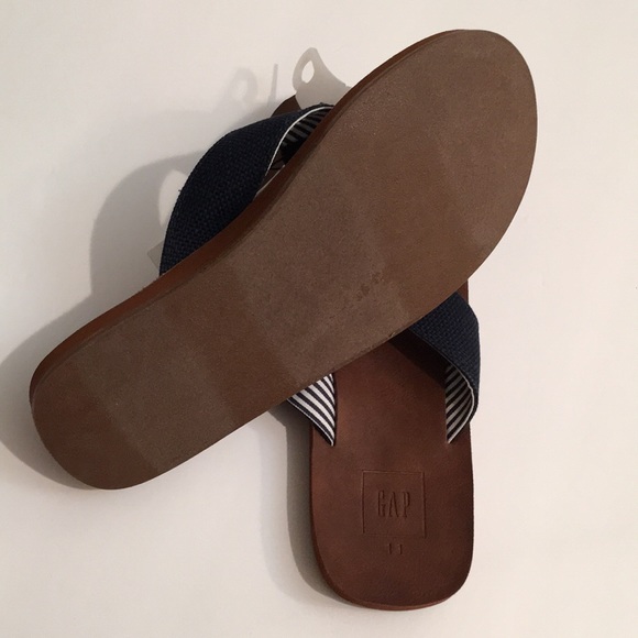 NEW GAP Men’s Thong Sandals Flip Flop Shoe - Picture 6 of 6